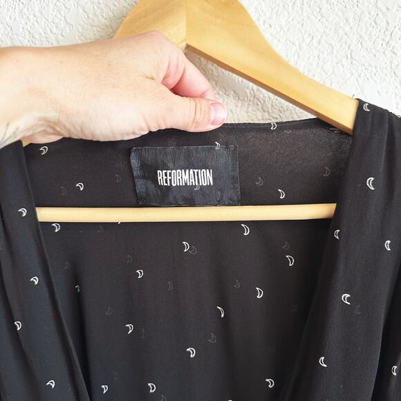 Reformation Laughlin Wrap Mini Dress Small Chiffon Star Print Cocktail Glam - Picture 4 of 10